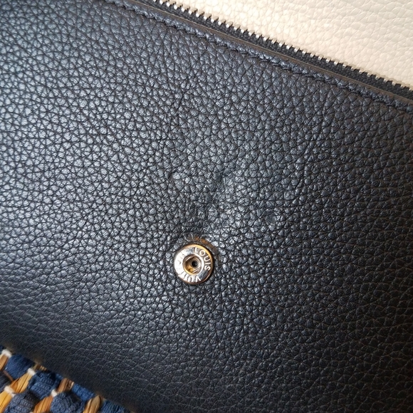 SOLD@! Louis Vuitton Portefeiulle Lock Me 2 Wallet - Picture 2 of 12